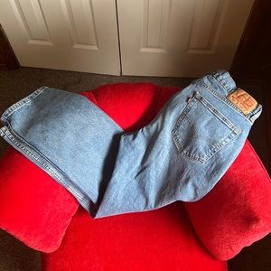Men’s Levi’s 550 Jeans, 34x34. Stonewashed.